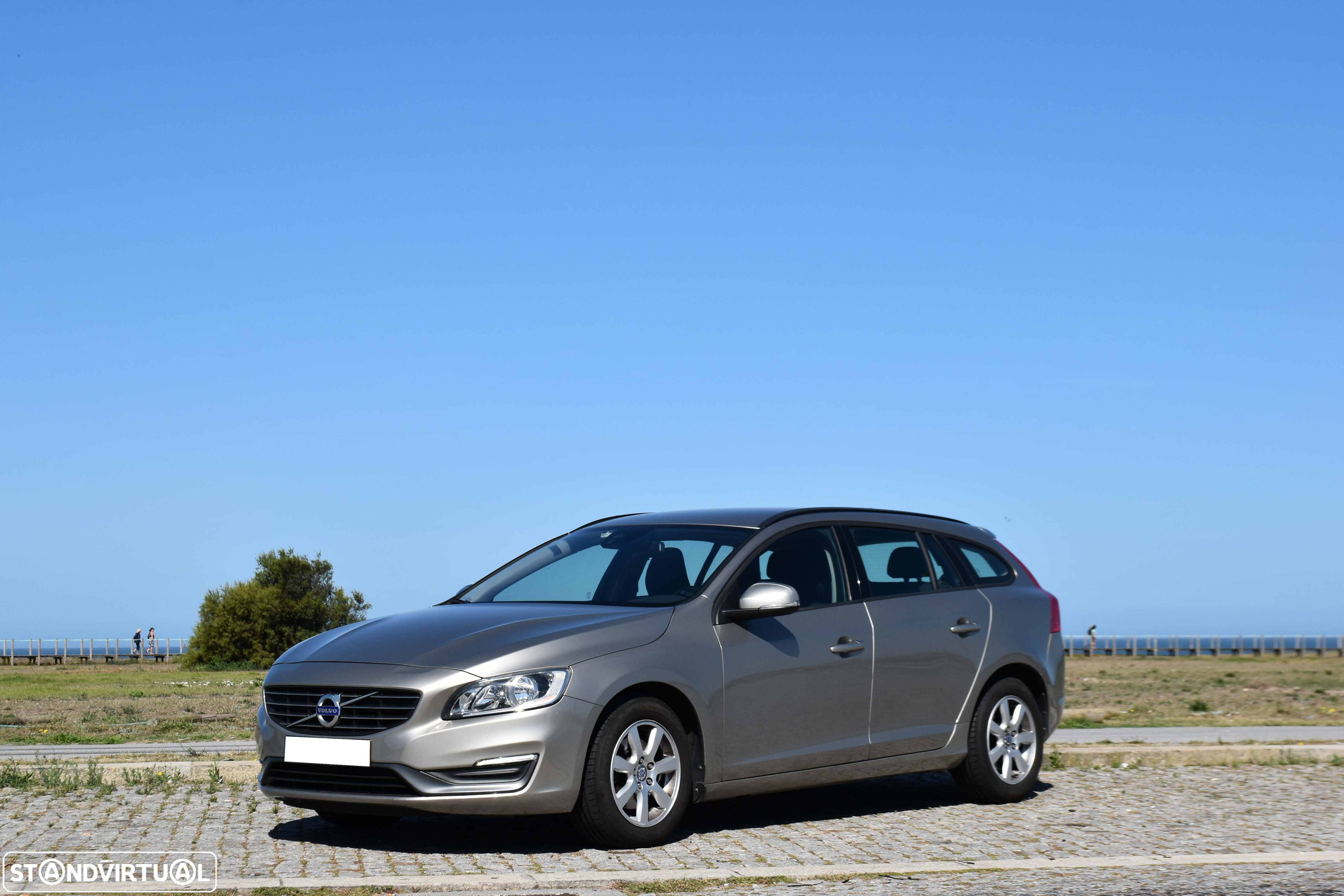 Volvo V60 1.6 D2 Drive Momentum Start/Stop - 3