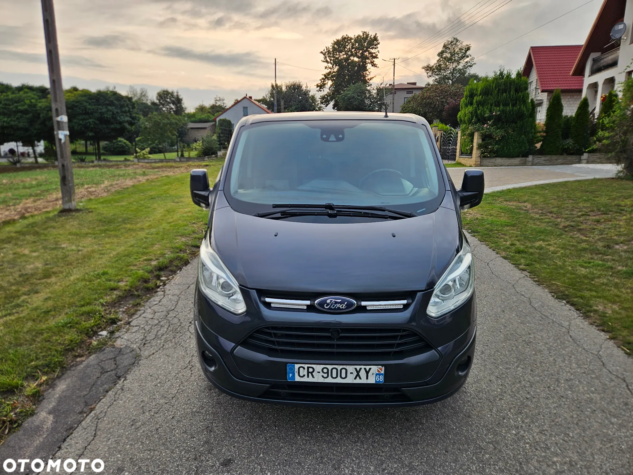 Ford TRANSIT CUSTOM - 10