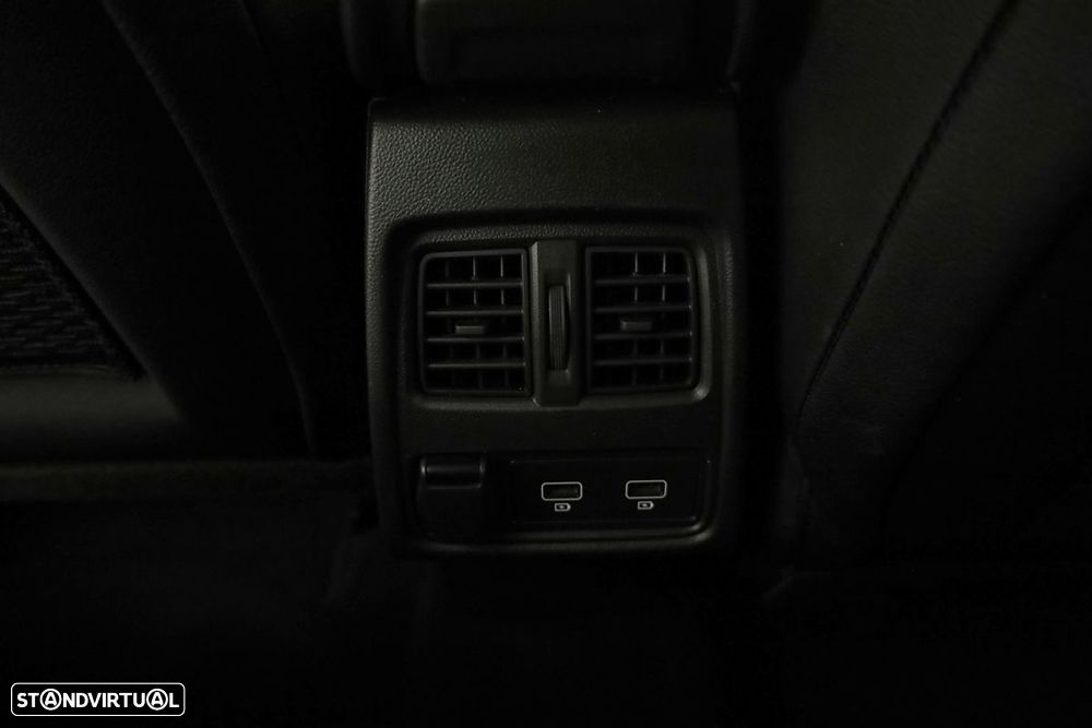 Renault Captur 1.0 TCe Techno Bi-Fuel - 25