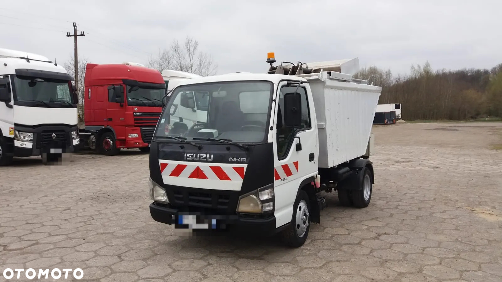 Isuzu P35.Y07 / ŚMIECIARKA DO 3,5 T /FRANCJA - 2