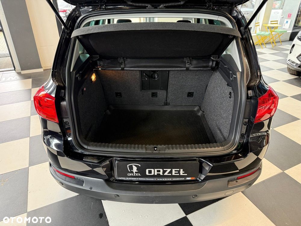 Volkswagen Tiguan - 9