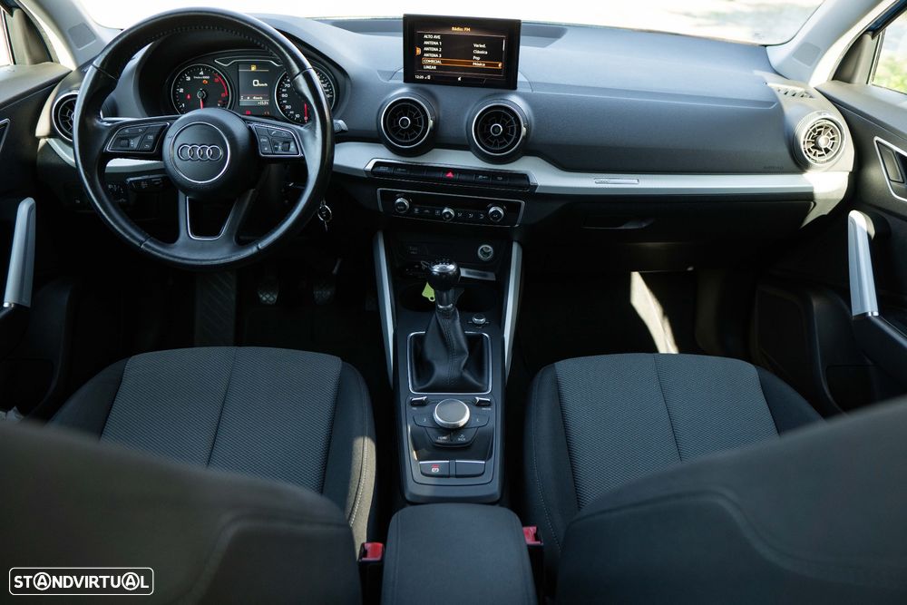 Audi Q2 1.6 TDI Design - 11