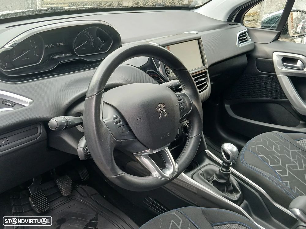 Peugeot 2008 1.5 BlueHDi Style - 20