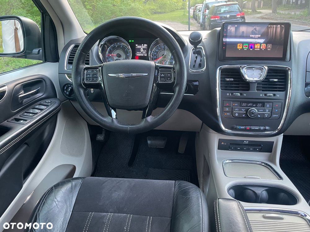 Chrysler Town & Country 3.6 Touring - 36