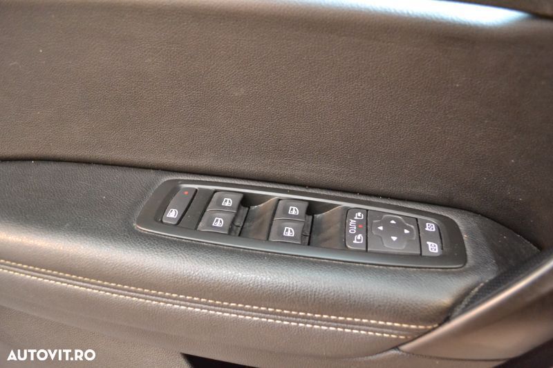 Renault Megane TCe 140 EDC GPF Intens - 23