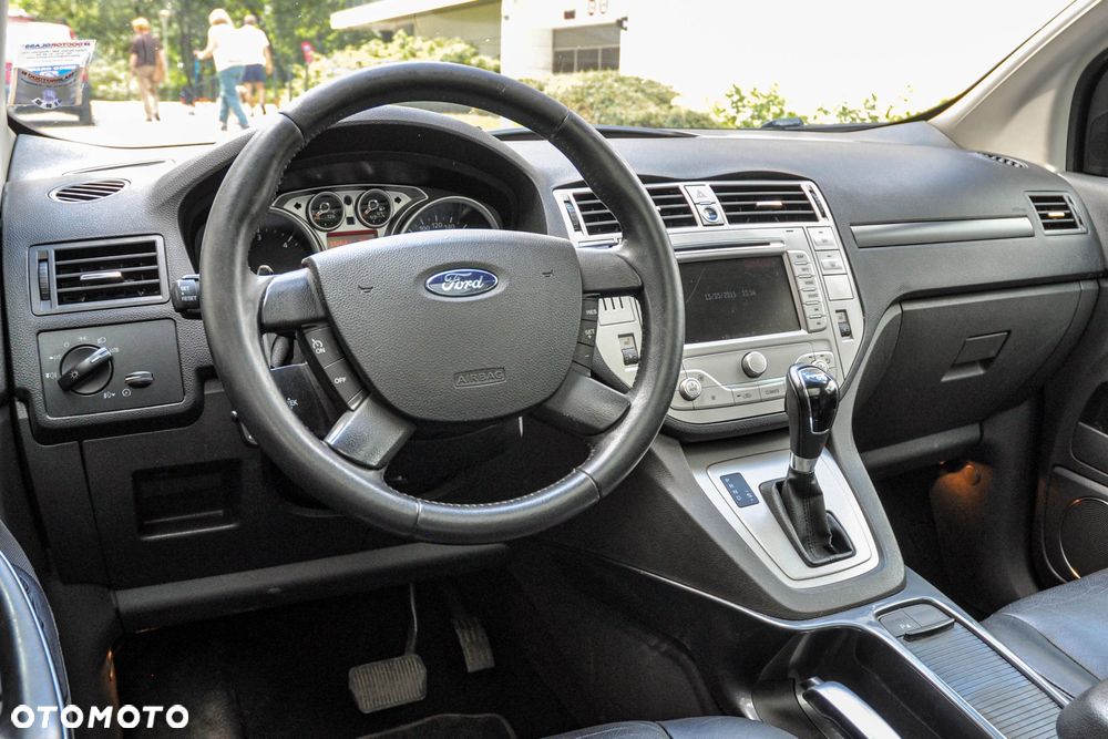 Ford Kuga 2.0 TDCi 4x4 Titanium - 9
