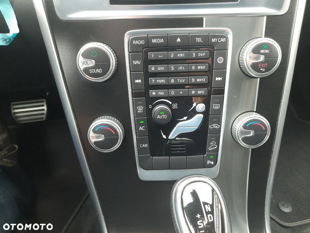Volvo XC 60 D4 AWD Summum - 29