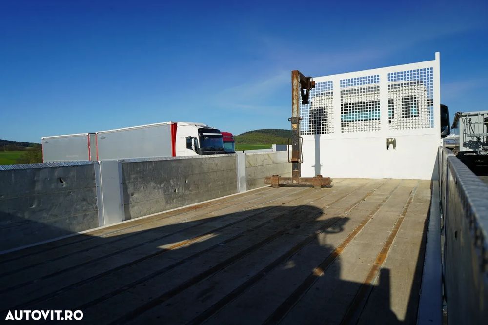 MAN / 6.6 M CAROSERIE + CUPTOR PALFINGER PK 18002-EH B / MAX. CAPACITATE DE RIDICARE: 6.000 KG / FURCĂ PENTRU PALEȚI / COMANDĂ RADIO / ROTATOARE / PODEA REZISTENTĂ - 18