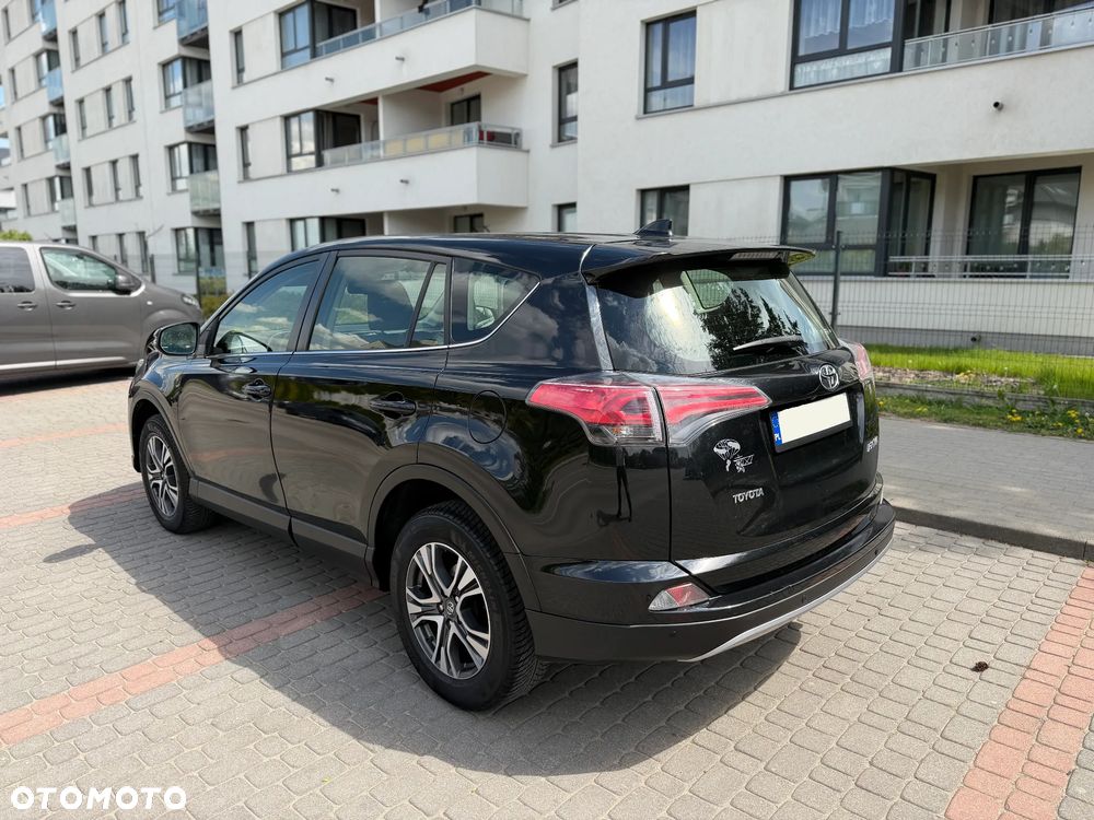 Toyota RAV4 2.0 D-4D Premium 4x2 - 7