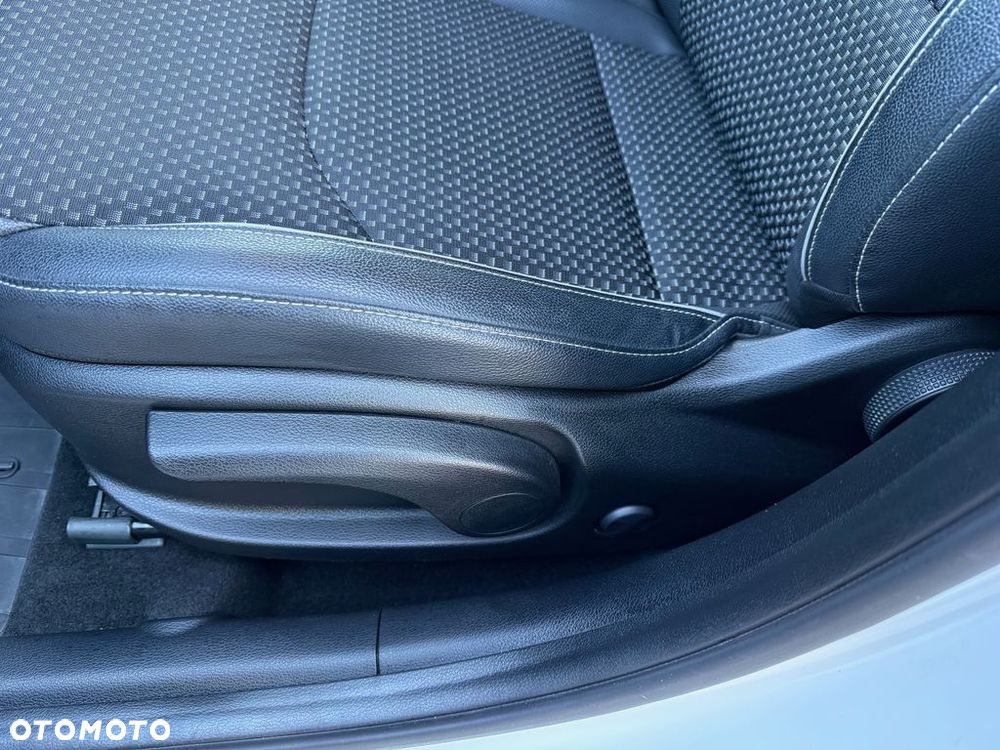 Kia XCeed 1.6 GDI PHEV L Business Line DCT - 17