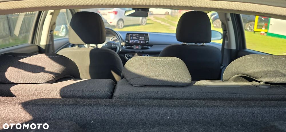 Hyundai i30 1.5 T-GDI 48V Comfort DCT - 16
