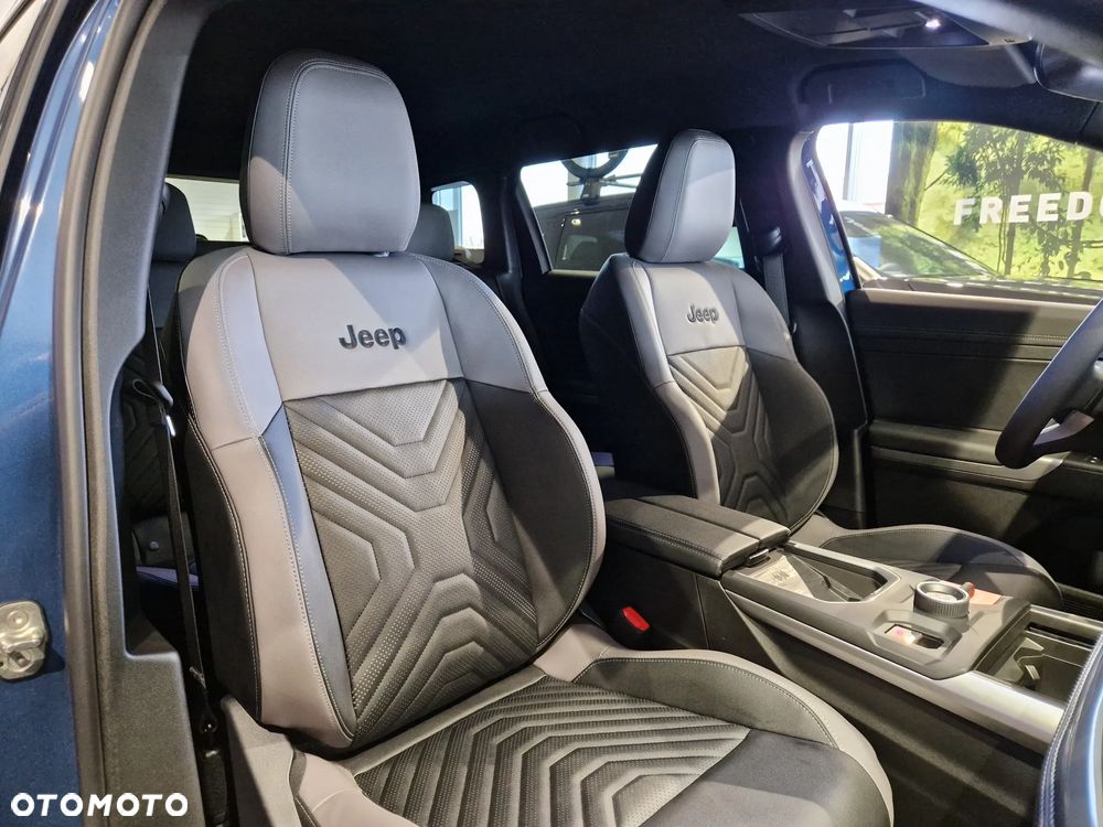 Jeep Compass 1.2 T3 mHEV First Edition FWD DCT - 31