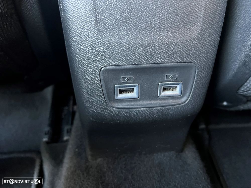 Peugeot 2008 PureTech 130 EAT8 Allure - 40