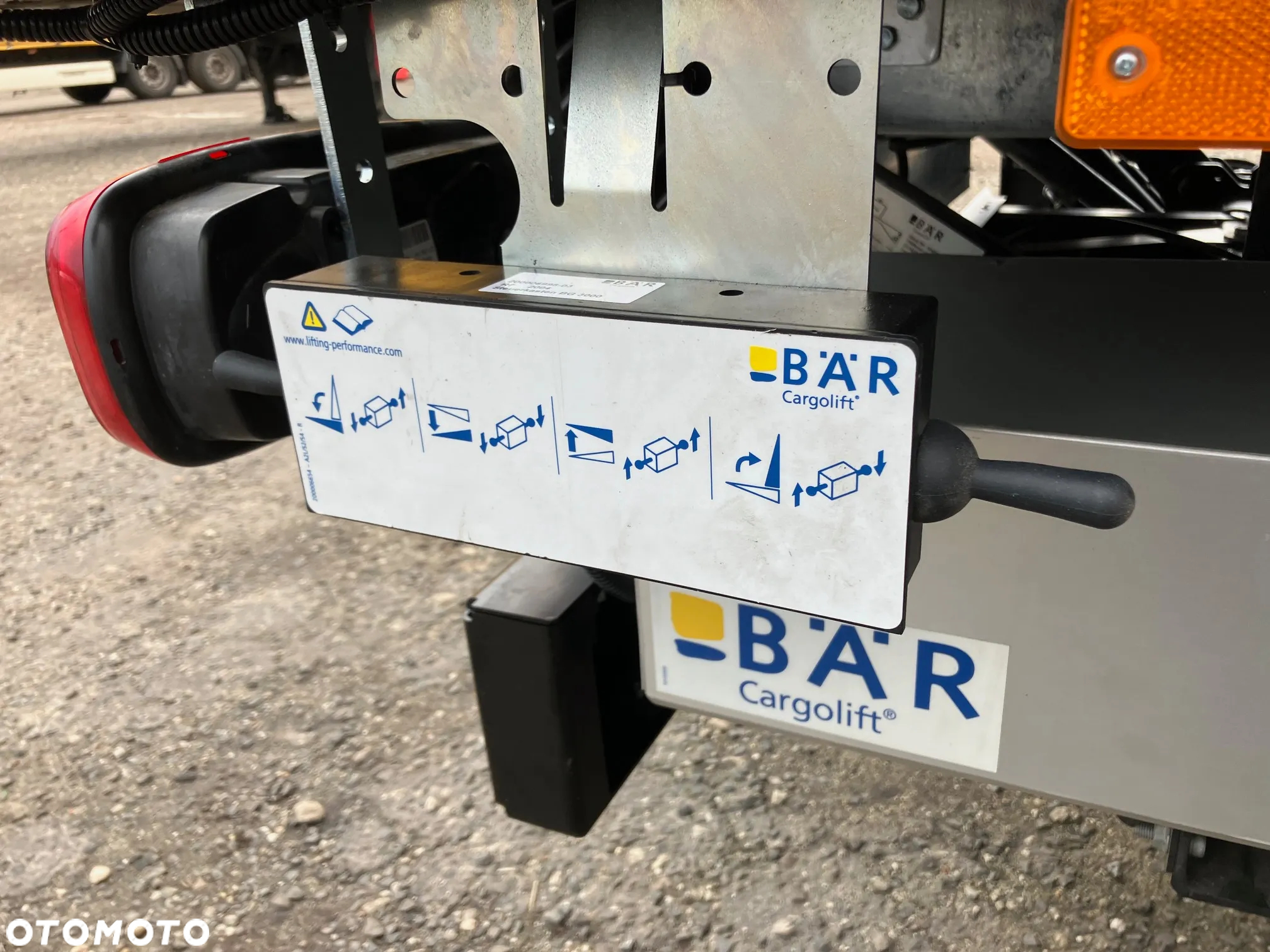 Iveco 3.0 Daily 35S18 A8 Hi-matic kontener winda hak - 16