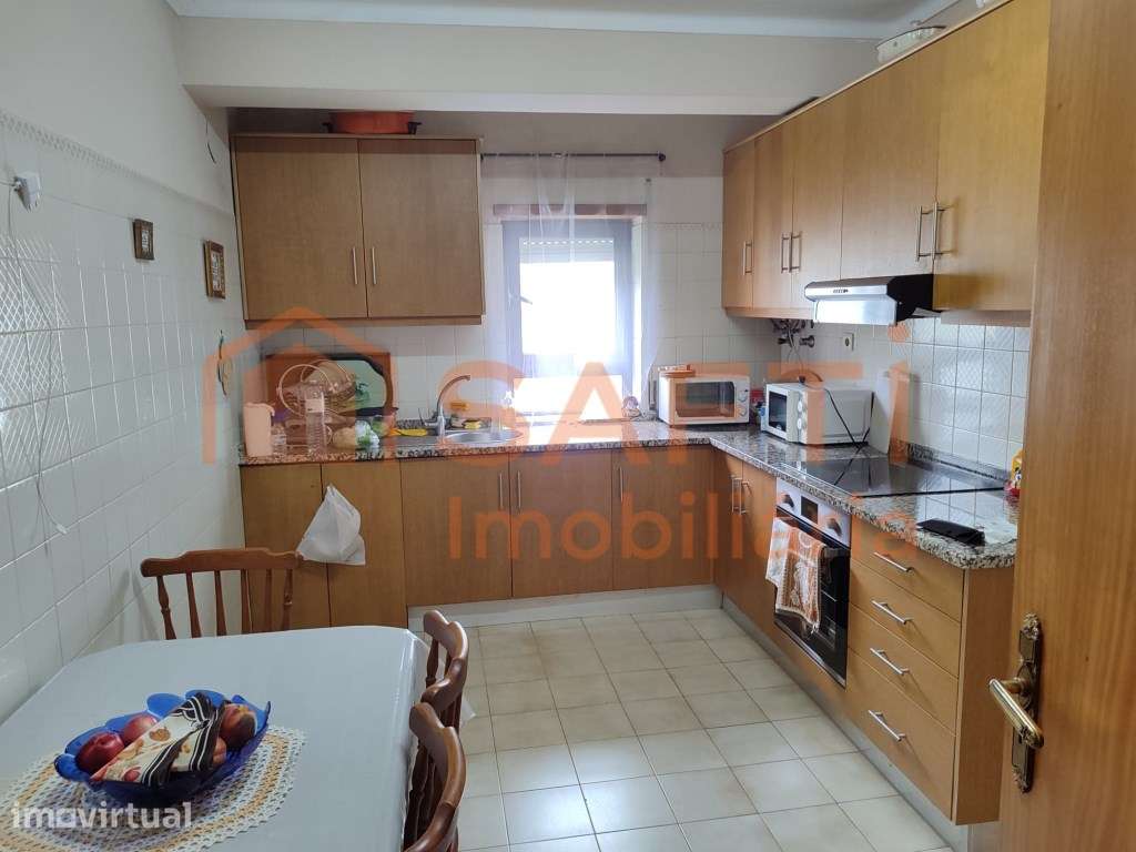 Apartamento T3 no centro de Valença - Grande imagem: 3/19