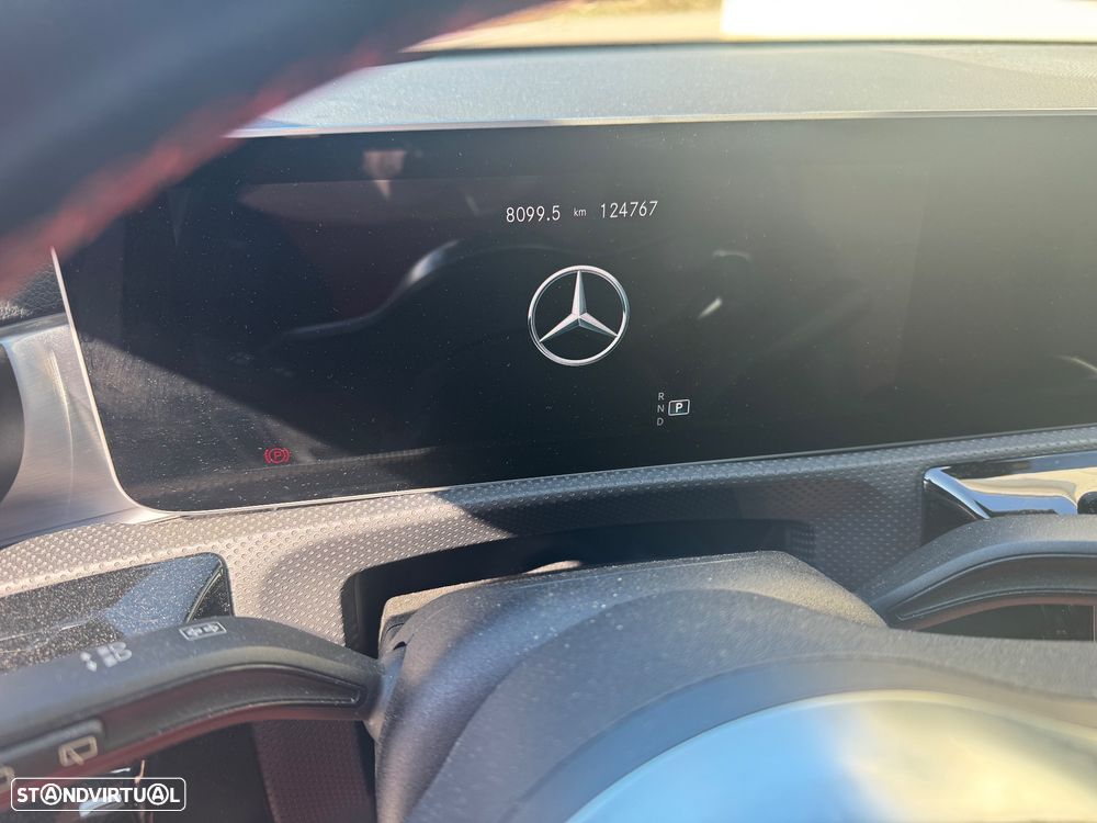 Mercedes-Benz A 220 4Matic 7G-DCT AMG Line - 13
