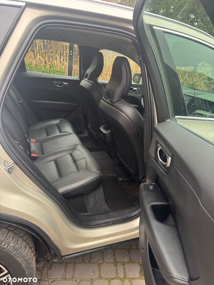 Volvo XC 60 D4 Inscription - 16