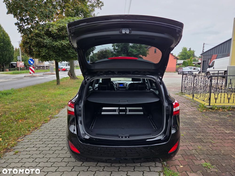 Hyundai i30 i30cw 1.6 CRDi Trend - 31