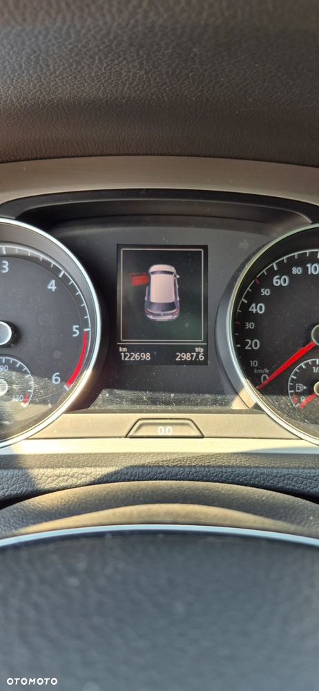 Volkswagen Golf 2.0 TDI SCR DSG Highline - 9