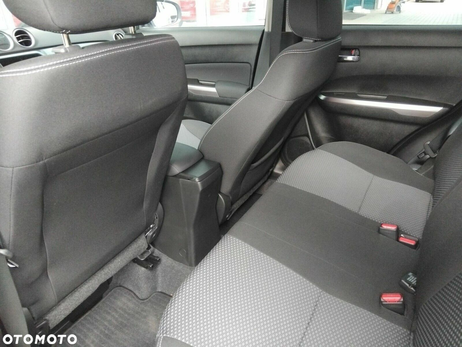 Suzuki Vitara - 8