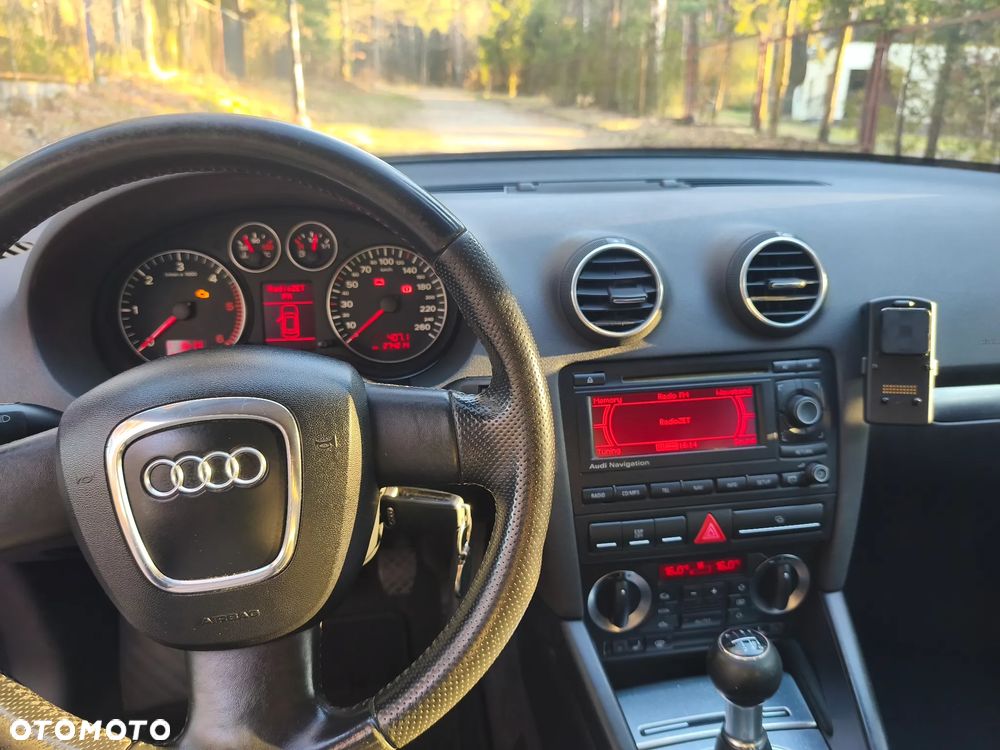 Audi A3 Sportback 2.0 TDI DPF Ambiente - 3