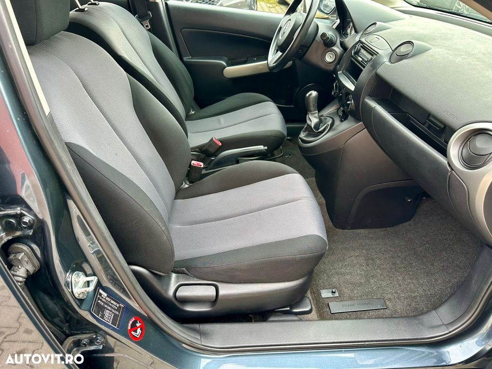 Mazda 2 1.3 Dynamic - 8