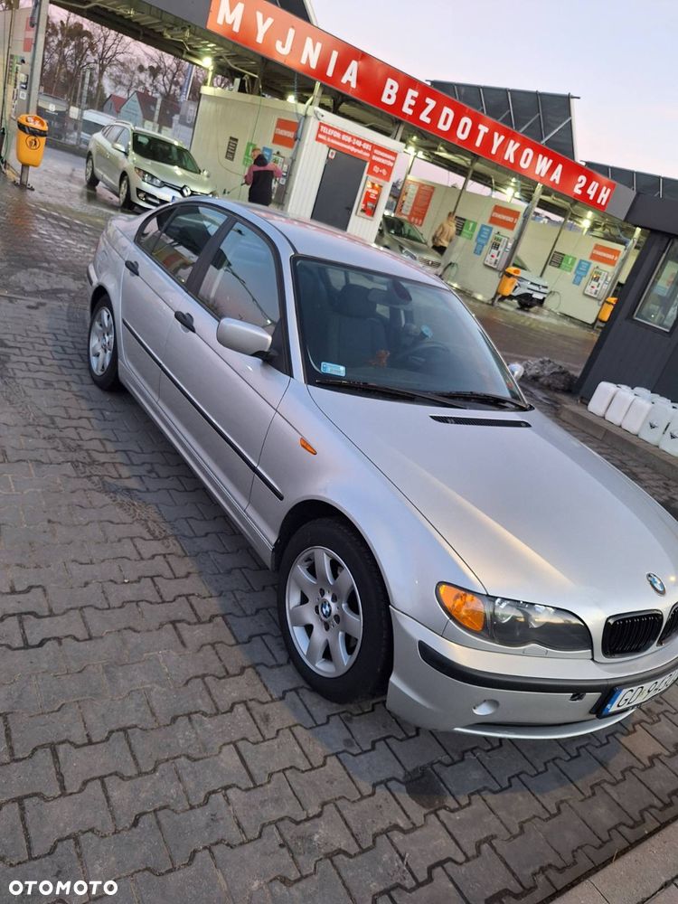 BMW Seria 3 318i - 2