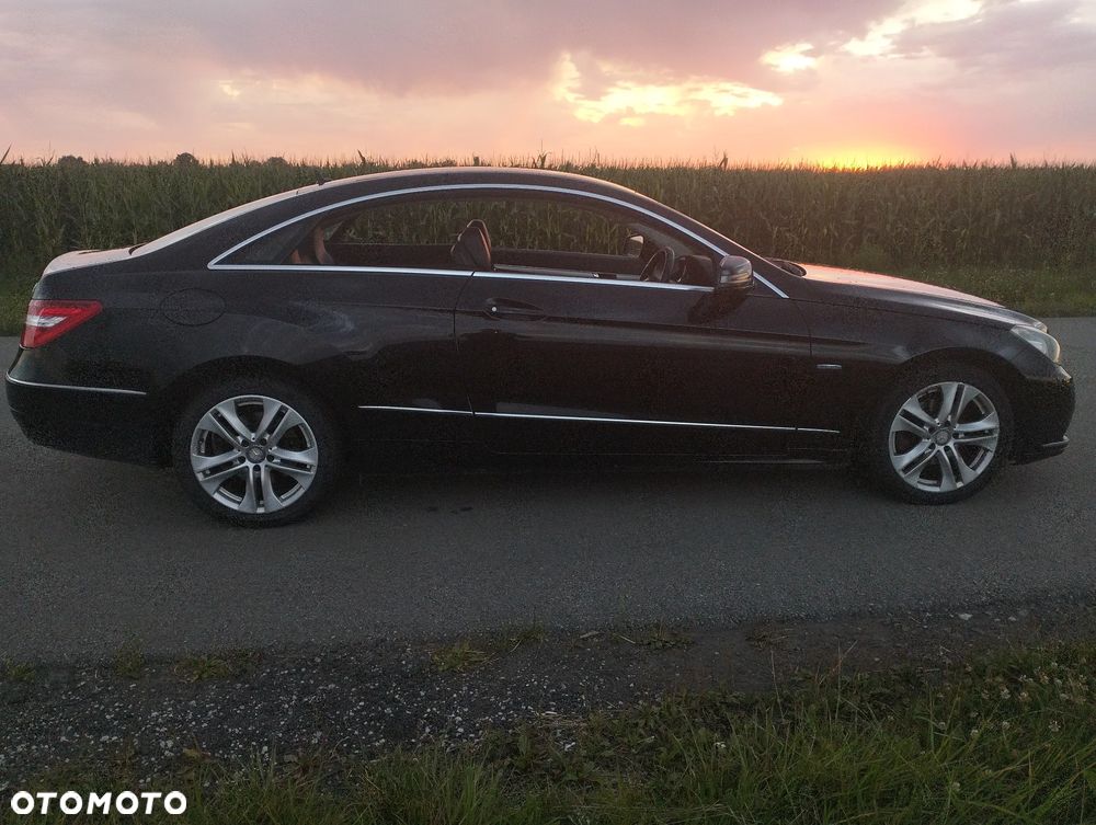 Mercedes-Benz Klasa E 220 CDI BlueEff - 4