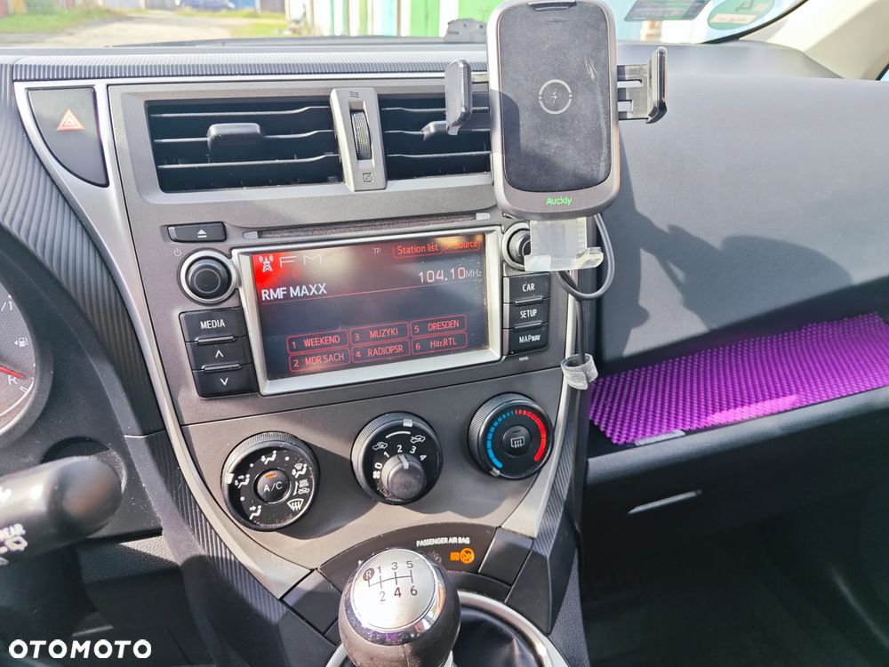 Toyota Verso S - 16