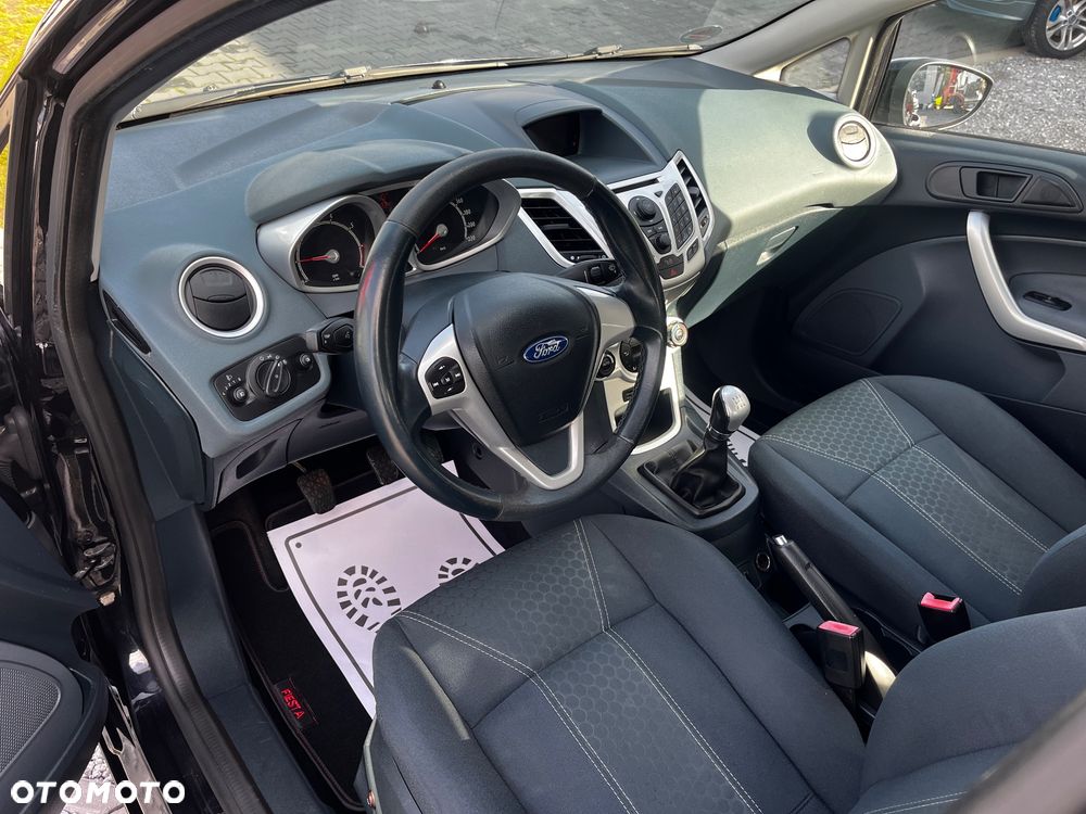 Ford Fiesta 1.4 Titanium - 20