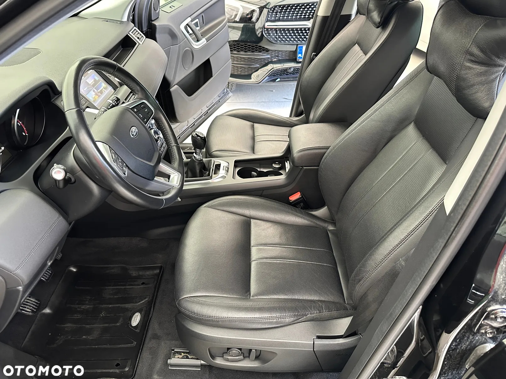 Land Rover Discovery Sport - 7