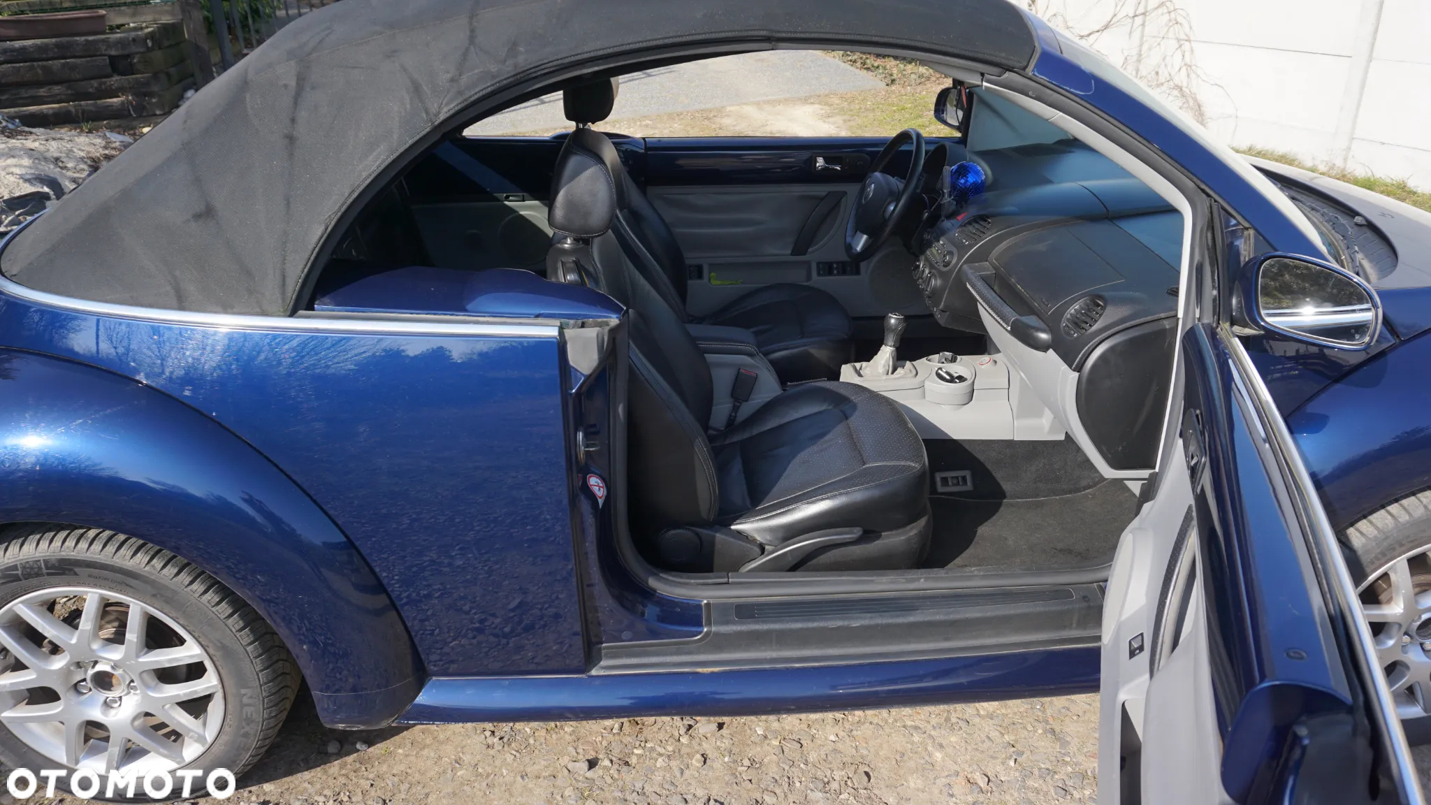 Volkswagen New Beetle 1.6 - 11