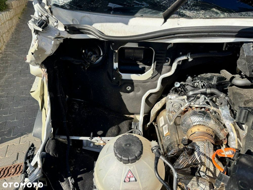 Mercedes-Benz Sprinter - 9