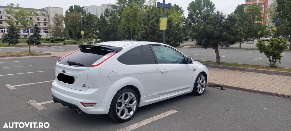 Ford Focus 2.5 ST Rally - 2