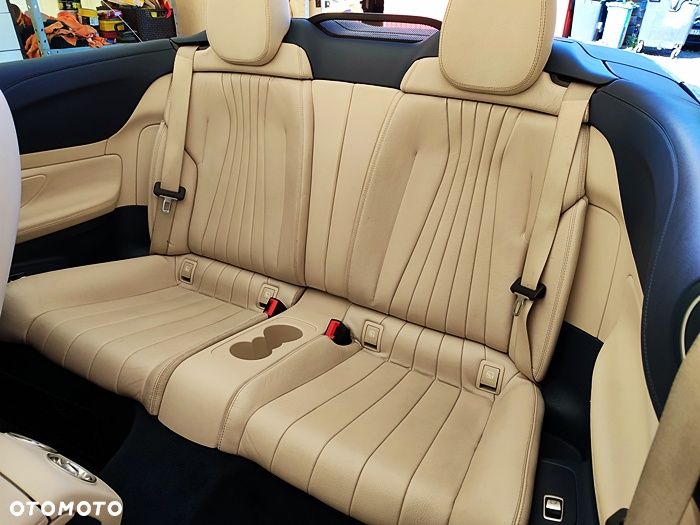 Mercedes-Benz Klasa E - 34