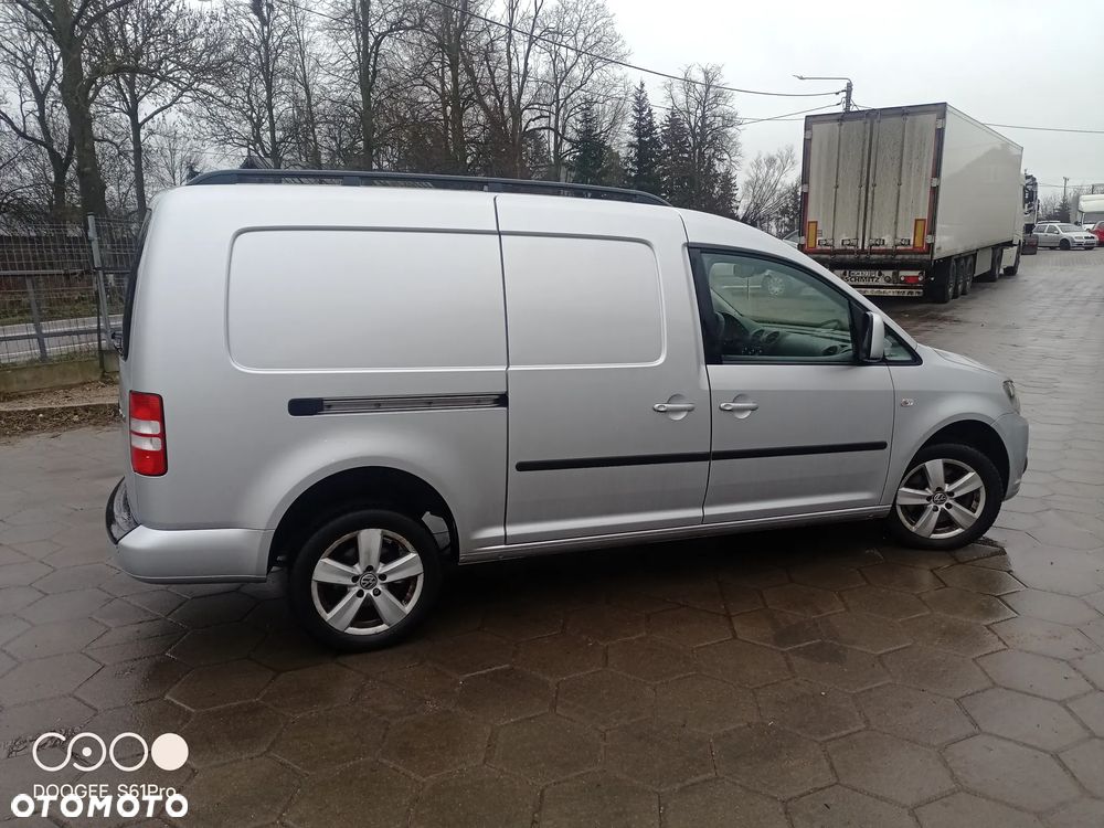 Volkswagen Caddy MAXI - 9