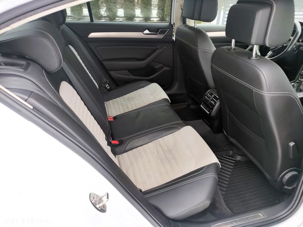 Volkswagen Passat - 7