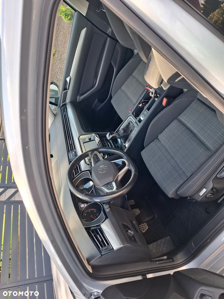 Volkswagen Passat 2.0 TDI EVO Elegance - 14