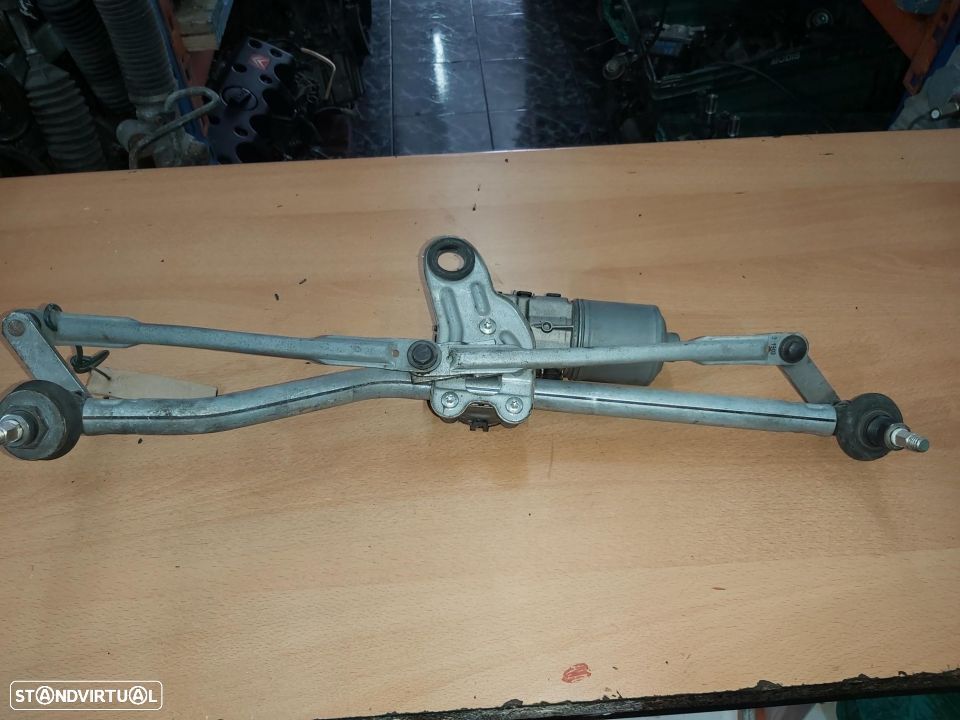 Motor limpa para brisas Bmw 320D - 2