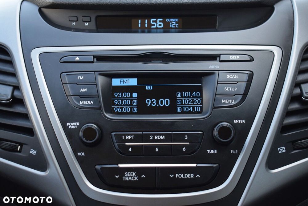 Hyundai Elantra - 20