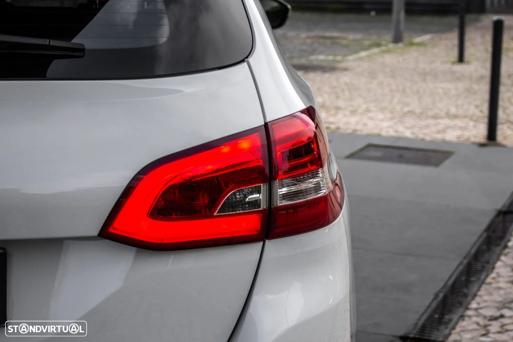 Peugeot 308 SW BlueHDi 100 Stop & Start Active - 9