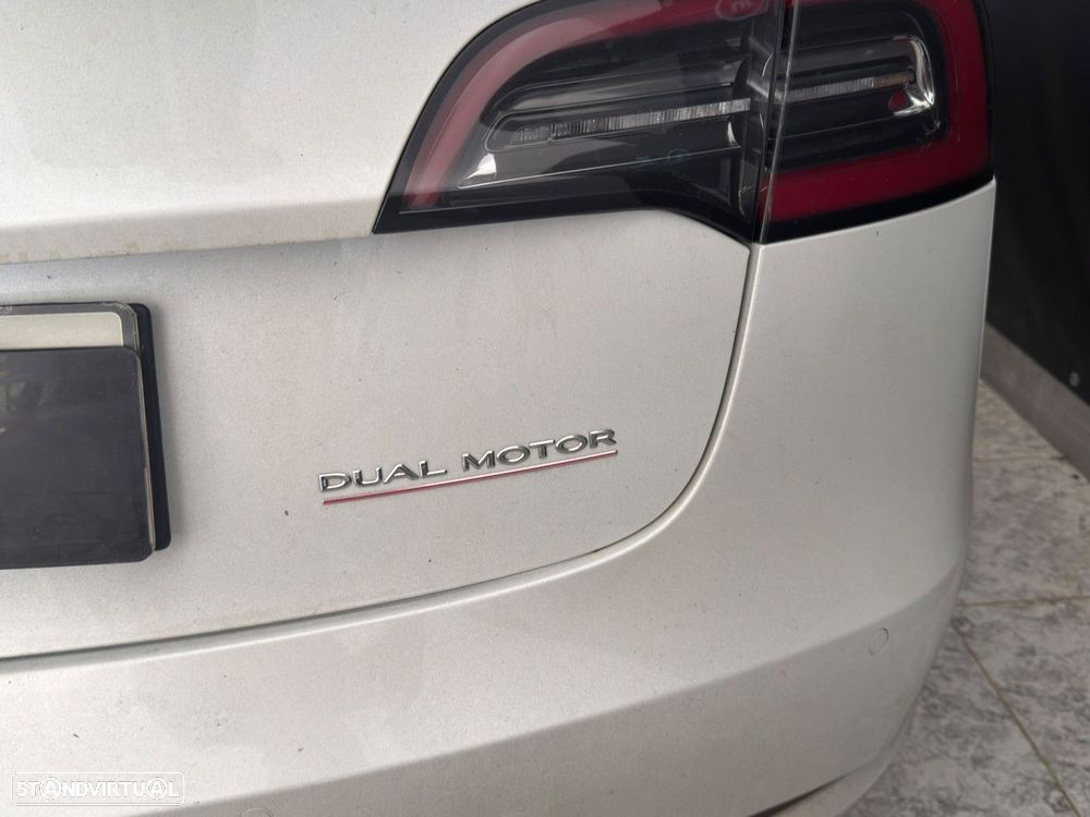 Tesla Model 3 Performance Dual Motor AWD - 18