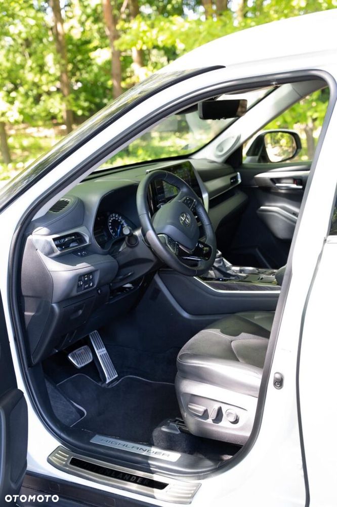 Toyota Highlander 2.5 Hybrid Executive - 22