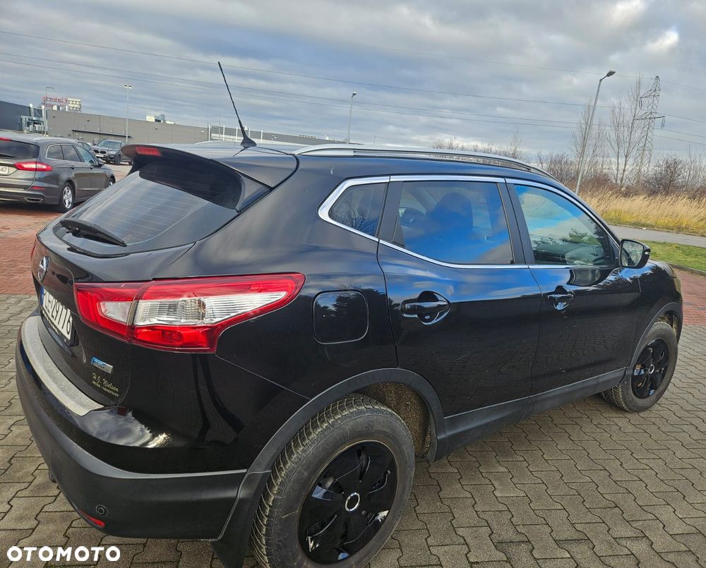 Nissan Qashqai 1.6 dCi Tekna S&S - 4