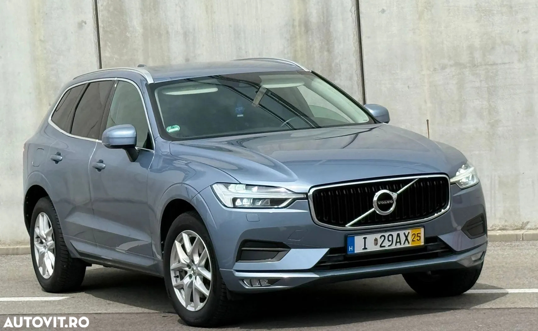Volvo XC 60 D4 AWD Geartronic Momentum - 3