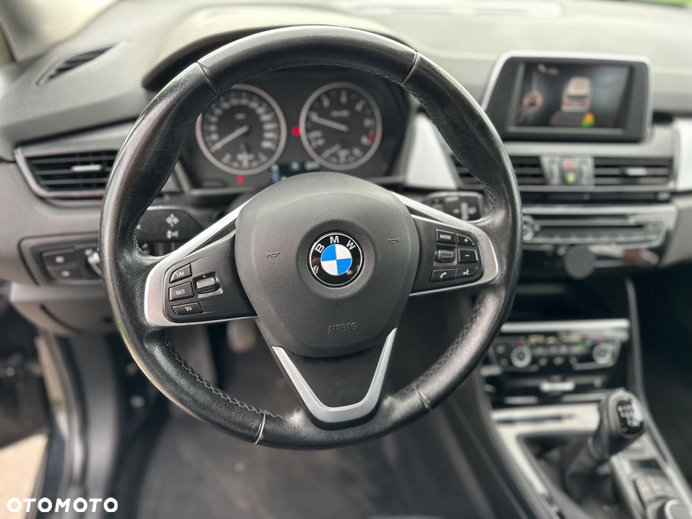 BMW Seria 2 218d Luxury Line - 23