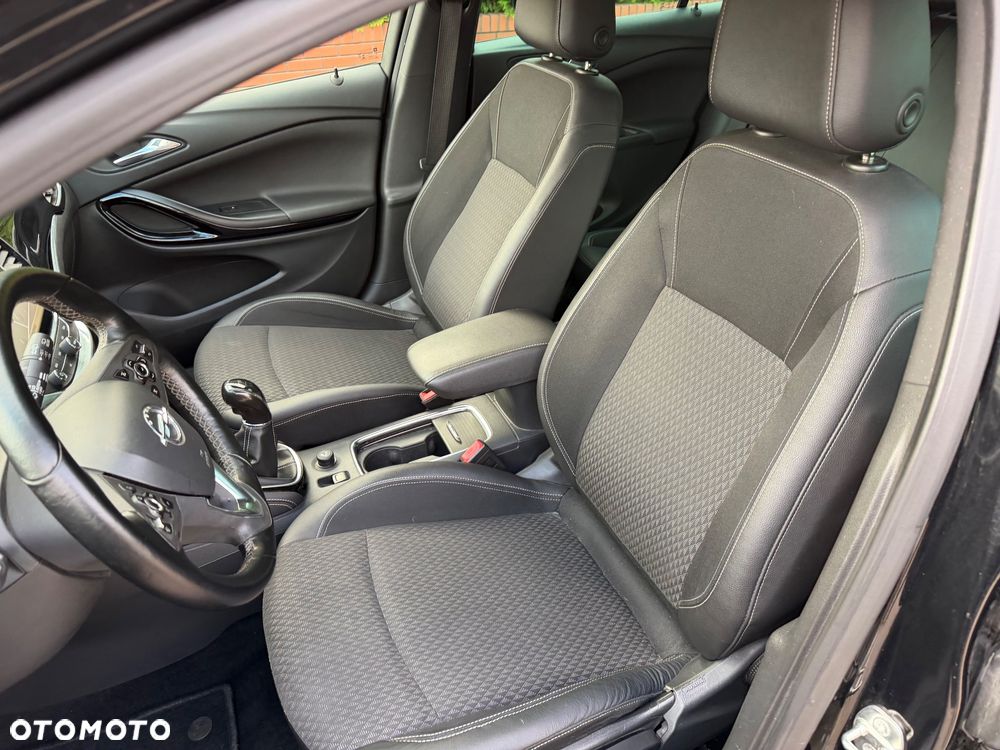 Opel Astra 1.4 Turbo Start/Stop Edition - 31