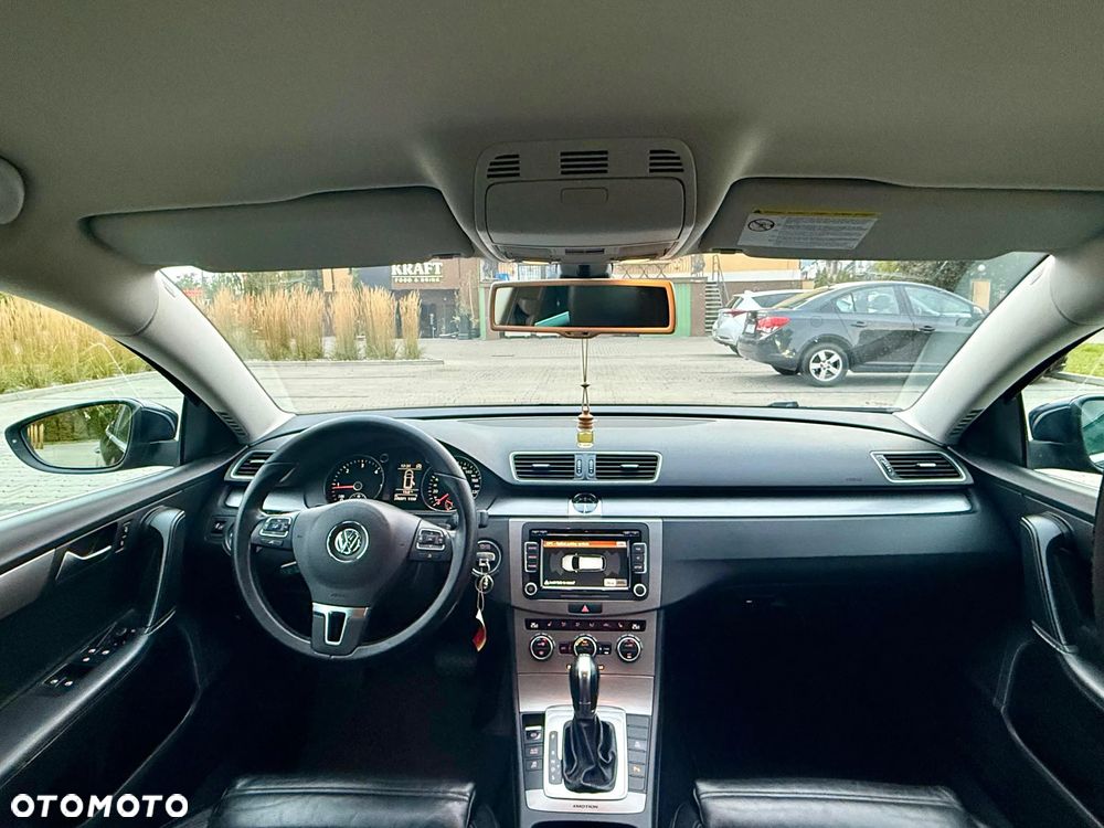 Volkswagen Passat Variant 2.0 TDI 4Motion DSG BlueMotion Tech R-Line - 15