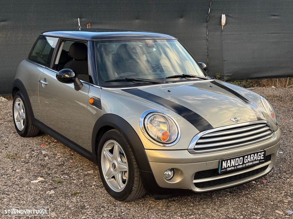MINI 3 Portas Cooper D - 2