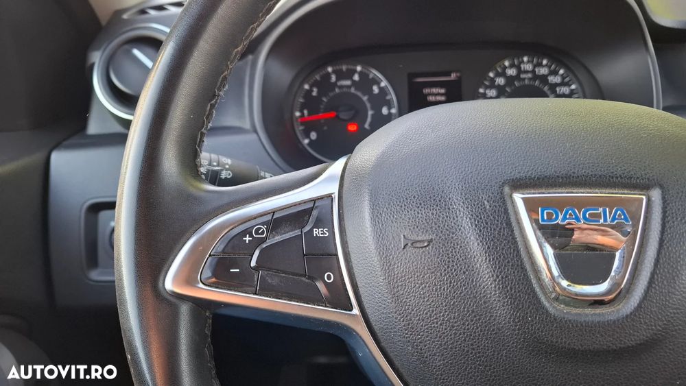Dacia Duster 1.6 SCe Comfort - 31